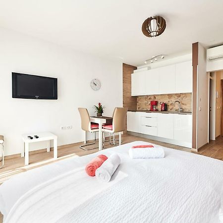 Studio Apartman Lena Умаг Экстерьер фото